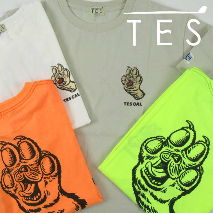 TES BUHI Tシャツ
